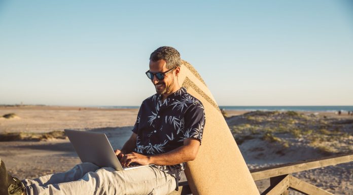 The FIRE movement’s younger sibling is a lot easier for retiring early—and doesn’t involve ‘eating rice and beans every night’ the-fire-movement’s-younger-sibling-is-a-lot-easier-for-retiring-early—and-doesn’t-involve-‘eating-rice-and-beans-every-night’