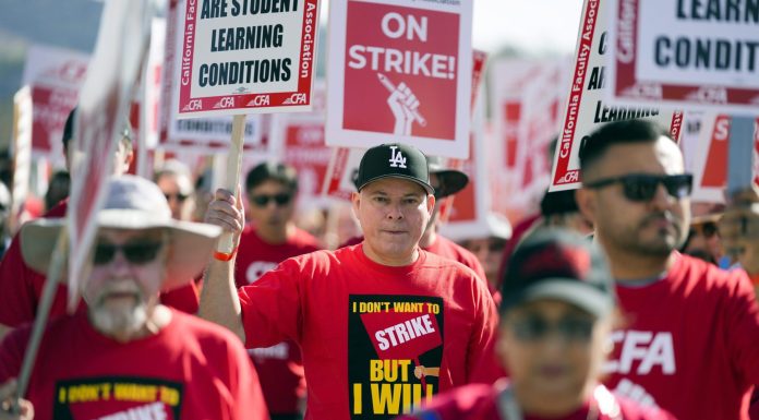 Nearly 30,000 workers at U.S.’ largest university system could walk out after it ‘disrespects’ staff with 5% pay bump offer nearly-30,000-workers-at-us.’-largest-university-system-could-walk-out-after-it-‘disrespects’-staff-with-5%-pay-bump-offer