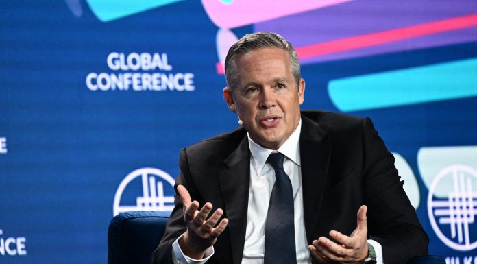 $8 trillion private equity industry faces ‘real cultural change’ as sources say investors are pulling funding amid a deal apocalypse $8-trillion-private-equity-industry-faces-‘real-cultural-change’-as-sources-say-investors-are-pulling-funding-amid-a-deal-apocalypse