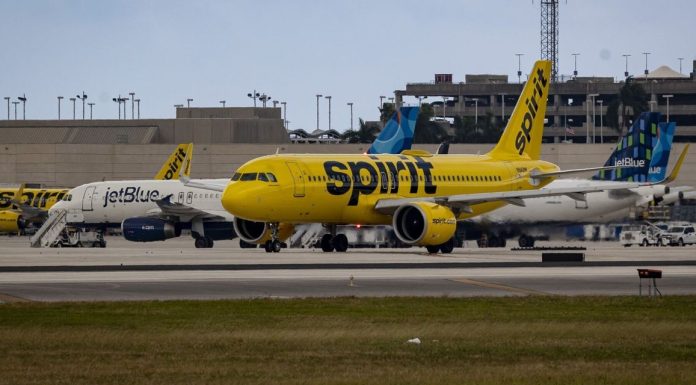 Spirit Airlines Stock Falls 50% After Judge Blocks JetBlue Deal spirit-airlines-stock-falls-50%-after-judge-blocks-jetblue-deal