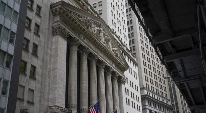 Stock market near record highs as S&P 500 sets record 5 days in a row stock-market-near-record-highs-as-s&p-500-sets-record-5-days-in-a-row