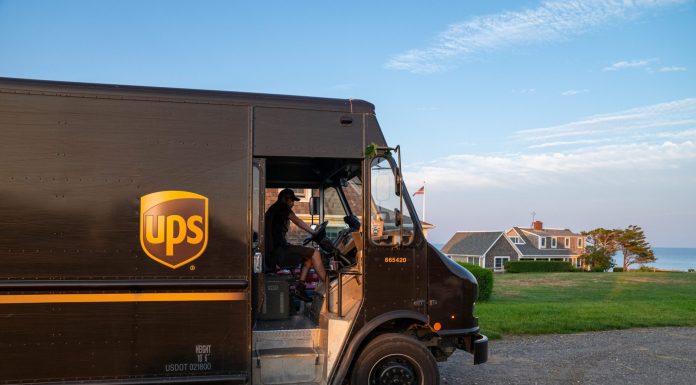 UPS delivers 12,000 job cuts to management months after historic deal for unionized drivers—yet another sign the pendulum is swinging toward blue-collar workers ups-delivers-12,000-job-cuts-to-management-months-after-historic-deal-for-unionized-drivers—yet-another-sign-the-pendulum-is-swinging-toward-blue-collar-workers