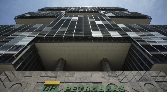 Brazil Markets Are World’s Worst After Petrobras Dividend Sends Shockwaves brazil-markets-are-world’s-worst-after-petrobras-dividend-sends-shockwaves