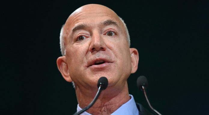 Jeff Bezos’s investment in Perplexity AI has nearly doubled in value in a few months as Google challenger nears $1B unicorn status jeff-bezos’s-investment-in-perplexity-ai-has-nearly-doubled-in-value-in-a-few-months-as-google-challenger-nears-$1b-unicorn-status