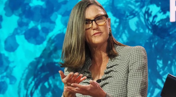 Cathie Wood Calls Bitcoin a ‘Financial Super Highway,’ Reiterates $1.5M Price Target cathie-wood-calls-bitcoin-a-‘financial-super-highway,’-reiterates-$1.5m-price-target