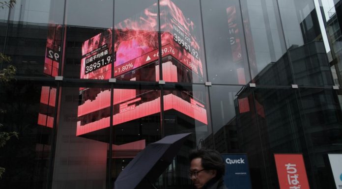 Stocks Waver While Gold, Copper Surge to Records: Markets Wrap stocks-waver-while-gold,-copper-surge-to-records:-markets-wrap