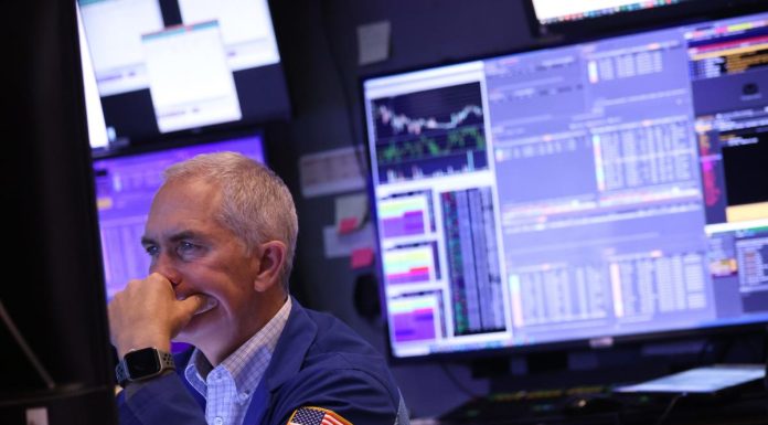 Stock market today: Dow plunges 605 points as fresh economic data clouds outlook for rate cuts stock-market-today:-dow-plunges-605-points-as-fresh-economic-data-clouds-outlook-for-rate-cuts