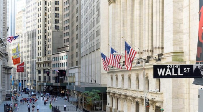 Stock market today: US stocks end the week higher after cool inflation, Apple AI hype stock-market-today:-us-stocks-end-the-week-higher-after-cool-inflation,-apple-ai-hype